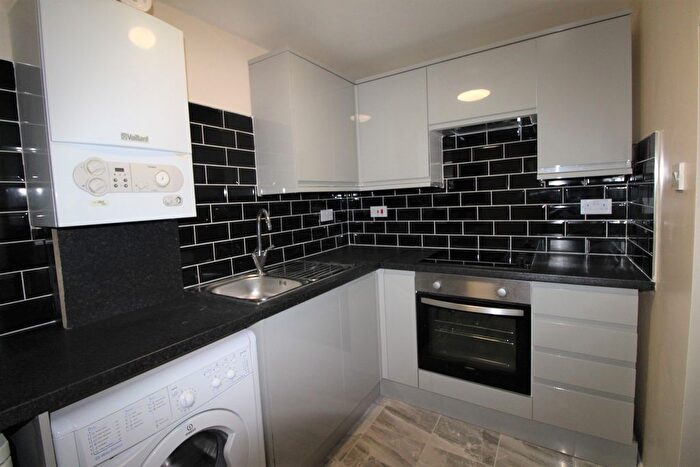 1 Bedroom Maisonette To Rent In Clifford Road, London, SE25