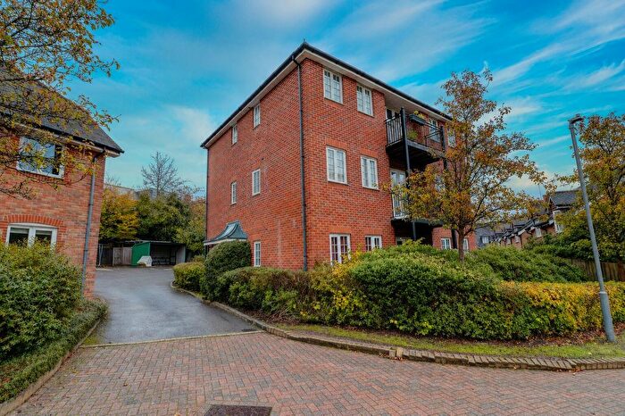 2 Bedroom Flat To Rent In Copperfields, High Wycombe, Buckinghamshire, HP12