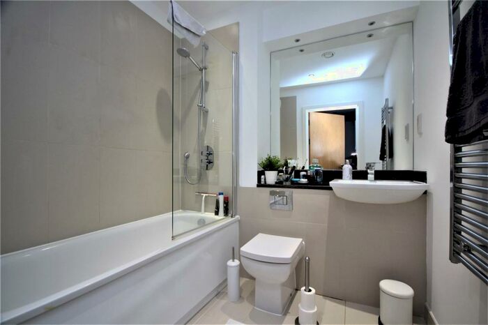 1 Bedroom Apartment To Rent In The Causeway, Goring-by-Sea, Worthing, West Sussex, BN12