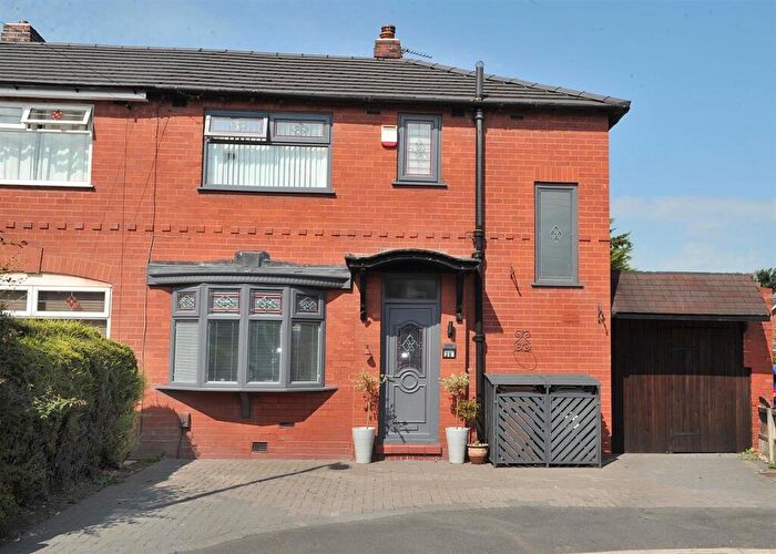 3 Bedroom Semi Detached House For Sale In Elsinore Avenue, Irlam, M44