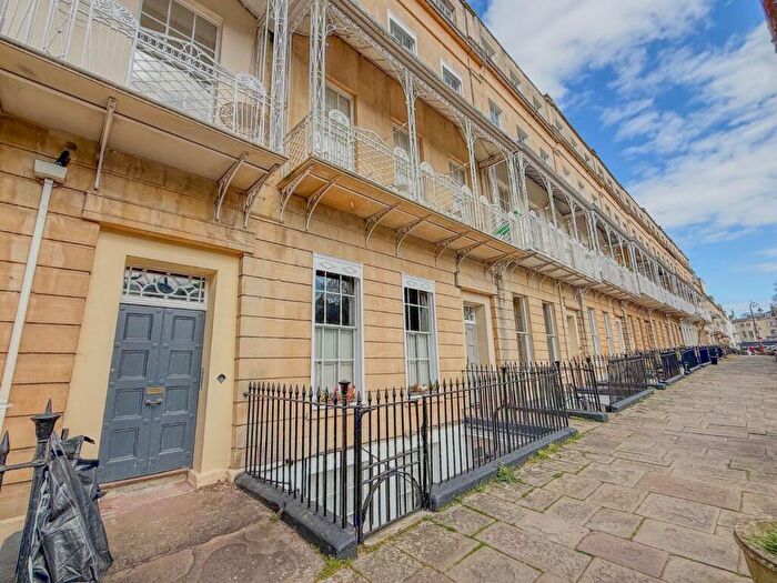 2 Bedroom Apartment To Rent In West Mall, Clifton, Bristol, BS8