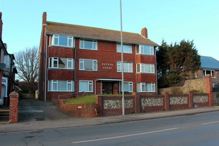 2 Bedroom Flat To Rent In Sutton Park Road, Seaford, BN25