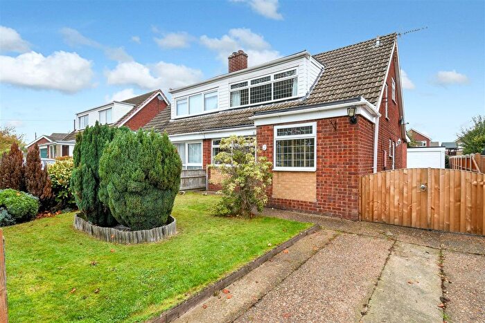 3 Bedroom Semi-detached House For Sale In , Barnes Green, Scotter, Gainsborough, Lincolnsh, DN21