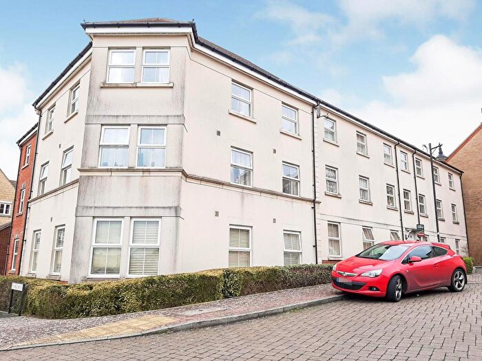 2 Bedroom Flat To Rent In Frankel Avenue, Swindon, SN25