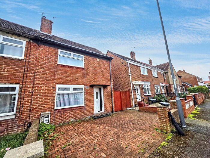 2 Bedroom Semi-Detached House For Sale In Ringwood Square, Sunderland, SR5