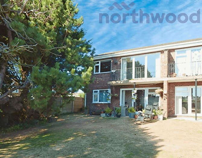 2 Bedroom Flat To Rent In Cromer Road, Mundesley, NR11