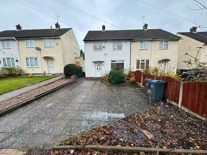 2 Bedroom Semi-Detached House To Rent In Hernefield Road, Shard End, Birmingham, B34