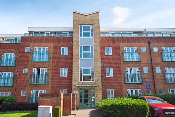 2 Bedroom Flat For Sale In St. Mark's Place, Dagenham, RM10