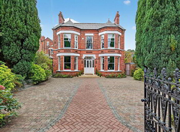 5 Bedroom Detached House For Sale In Adelaide Park, Belfast, BT9