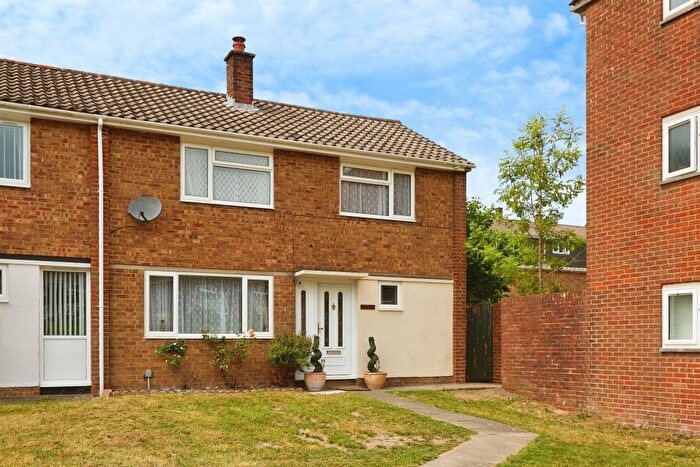 3 Bedroom End Terrace House For Sale In Westwood Road, Salisbury, SP2
