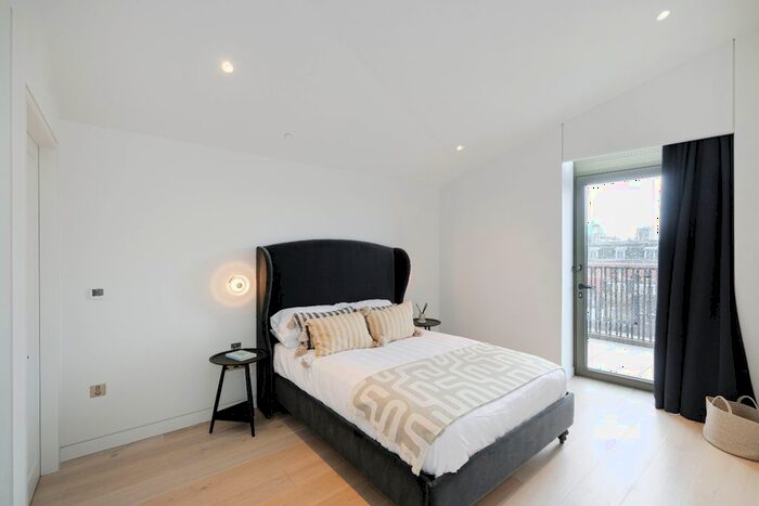 2 Bedroom Flat To Rent In Carnaby Lofts, Ganton Street, London, Soho, Greater London, W1F