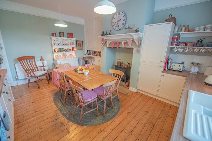 3 Bedroom Terraced House For Sale In St. Andrews Terrace, Cross Hills, BD20