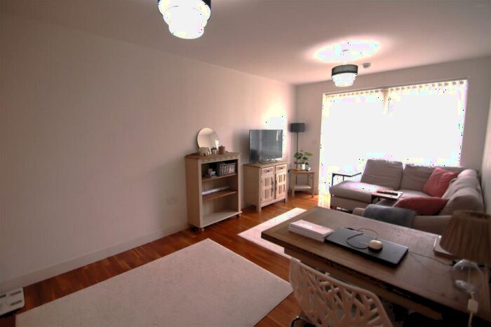 2 Bedroom Apartment To Rent In Hemisphere, The Boulevard, Birmingham, B5