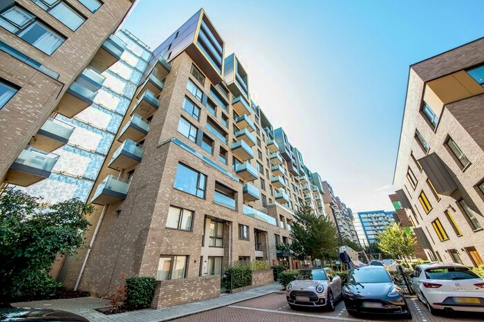 2 Bedroom Flat To Rent In Landmann Point, Peartree Way, London, SE10