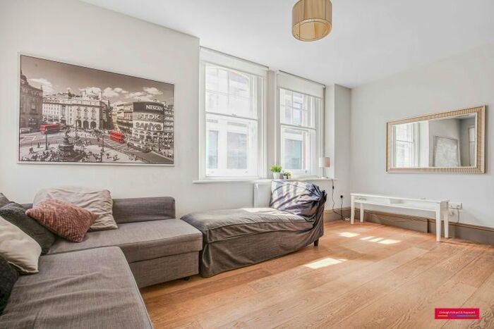 2 Bedroom Flat To Rent In Goodge Street, London, W1T