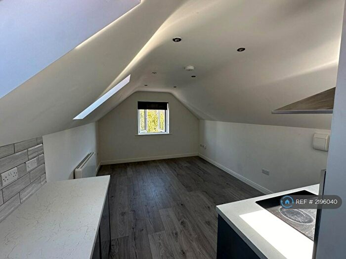 1 Bedroom Flat To Rent In Princes Way, Bletchley, MK2