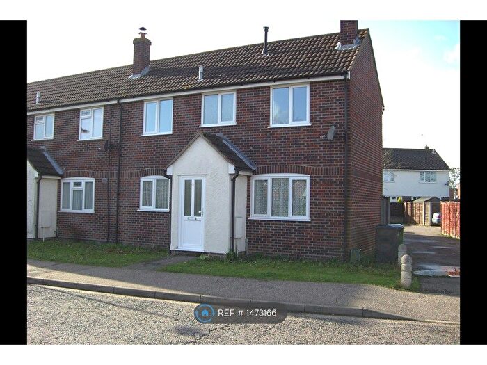 2 Bedroom End Of Terrace House To Rent In Beckers Green Road, Braintree, CM7
