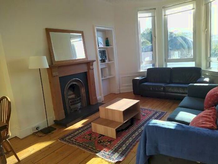 2 Bedroom Flat To Rent In Lochend Road, Edinburgh, EH6