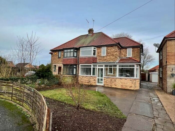 3 Bedroom Semi-Detached House To Rent In St. Margarets Close, Cottingham HU16