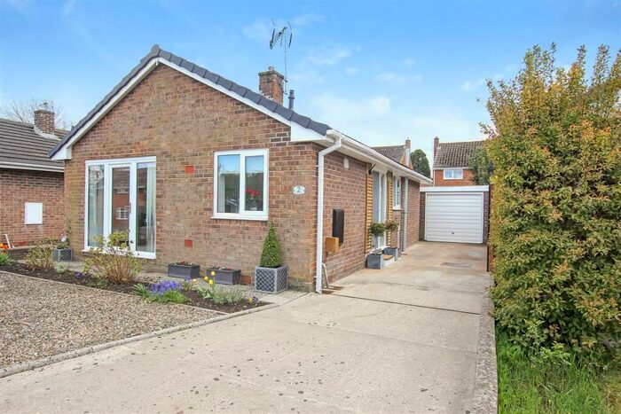 2 Bedroom Detached Bungalow To Rent In Malvern Close, Hurworth, Darlington, DL2
