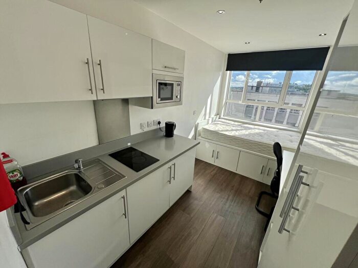 Flat To Rent In Market Place, City Centre, Sheffield, S1