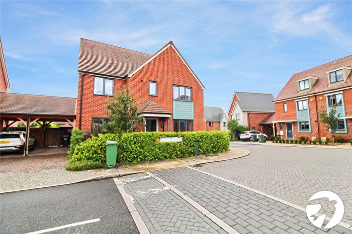 5 Bedroom Detached House To Rent In Mercer Avenue, Castle Hill, Ebbsfleet Valley, Swanscombe, DA10