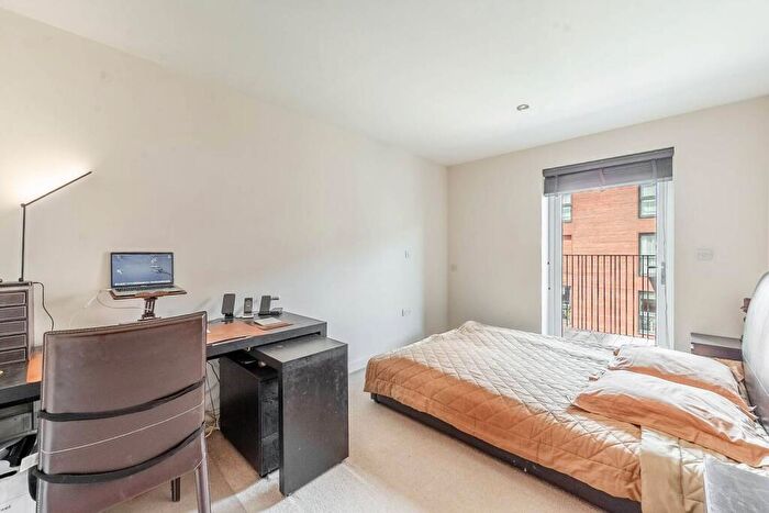 1 Bedroom Flat For Sale In Howard Road, Stanmore, HA7