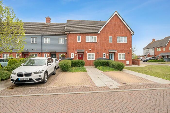 3 Bedroom Terraced House To Rent In Kerswell Close, Slough, SL2