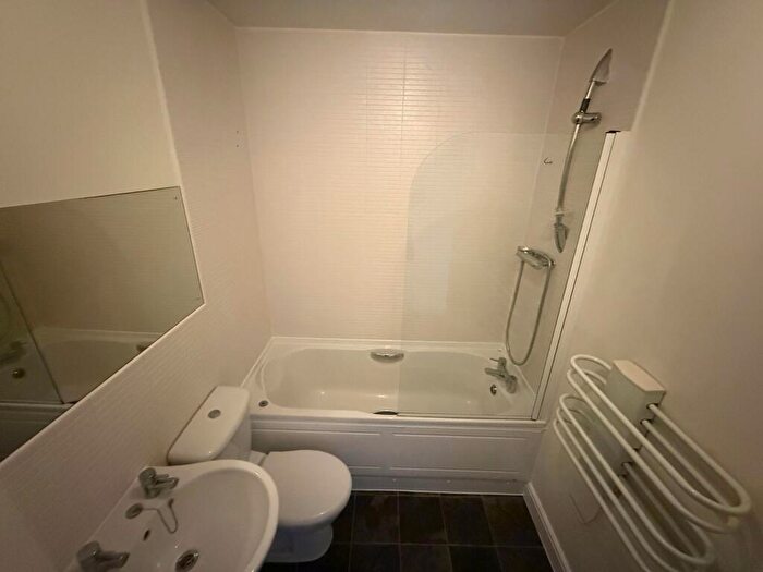 2 Bedroom Flat To Rent In Pilgrove Way, Cheltenham, GL51