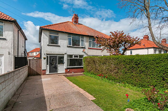 3 Bedroom Semi-Detached House For Sale In Rolston Road, Hornsea, HU18