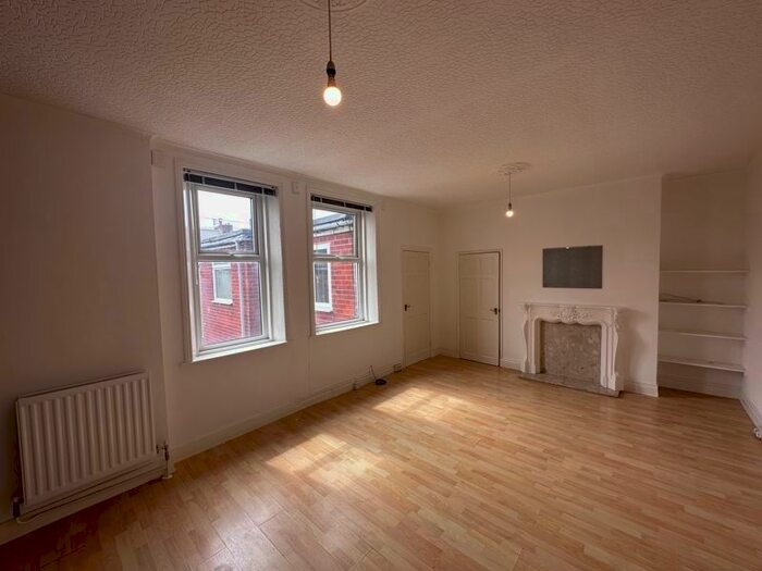 2 Bedroom Flat To Rent In Laurel Street, Wallsend, NE28