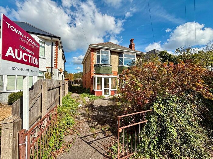 4 Bedroom Detached House For Sale In De Lisle Road, Winton, Bournemouth, BH3