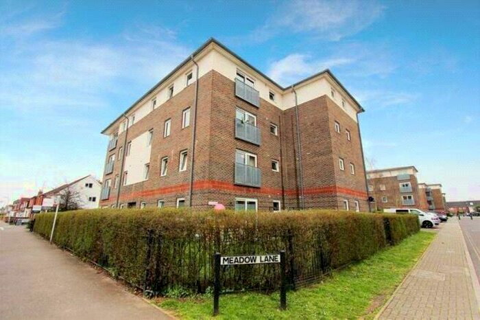 2 Bedroom Apartment To Rent In Chamberlayne Road, Eastleigh, Hampshire, SO50