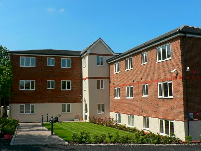 1 Bedroom Flat To Rent In Treetop Close, Luton, LU2