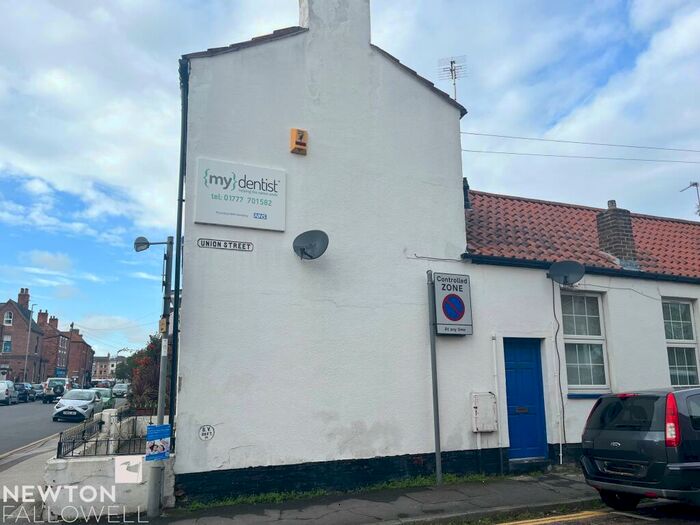 1 Bedroom Flat To Rent In Grove Street, Retford, DN22