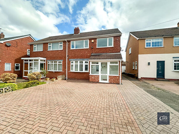 3 Bedroom Semi Detached House For Sale In Hundred Acre Road, Streetly, Sutton Coldfield, B74