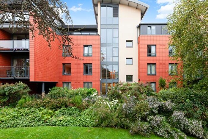 1 Bedroom Apartment To Rent In The Stream Edge, City Centre, OX1