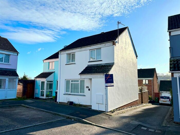 3 Bedroom Semi-Detached House To Rent In Woolbarn Lawn, Barnstaple, EX32