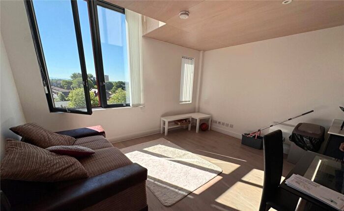 2 Bedroom Apartment For Sale In Sky Garden, Spinners Way, Castlefield, Manchester, M15