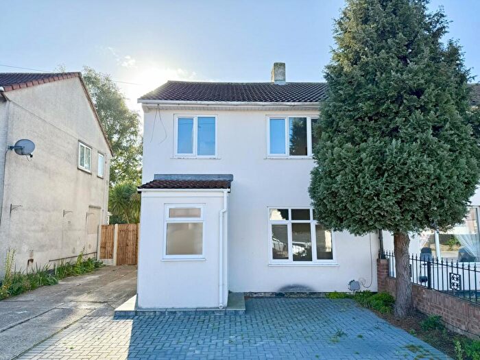 3 Bedroom Semi-Detached House To Rent In Gattison Lane, New Rossington, Doncaster, DN11