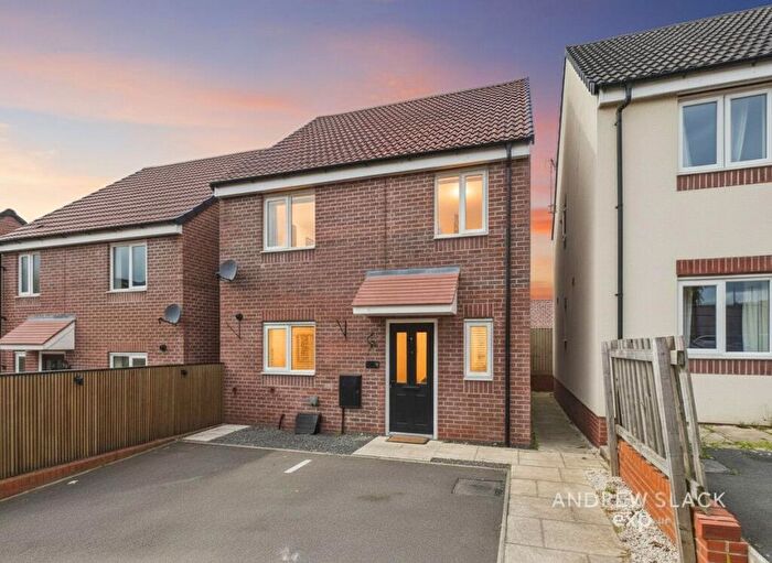 3 Bedroom Detached House For Sale In Hilton Close, Pleasley, Mansfield, Nottinghamshire, NG19