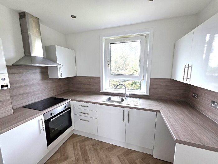 2 Bedroom Flat To Rent In Middlefield Place, Aberdeen, AB24
