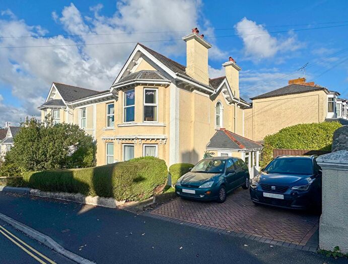 2 Bedroom Flat For Sale In Powderham Road, Newton Abbot, TQ12
