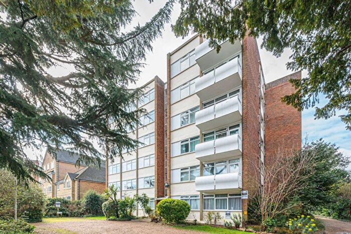 1 Bedroom Flat To Rent In Hazlemere Court, Streatham, London, SW2