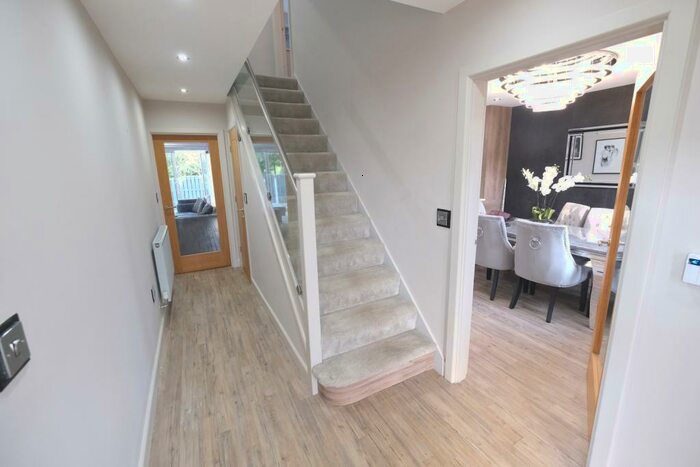 4 Bedroom Detached House For Sale In Vernon Road, Dore, S17