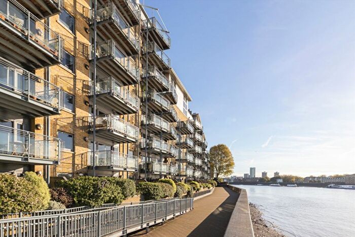 2 Bedroom Flat To Rent In Wapping High Street, Wapping, E1W