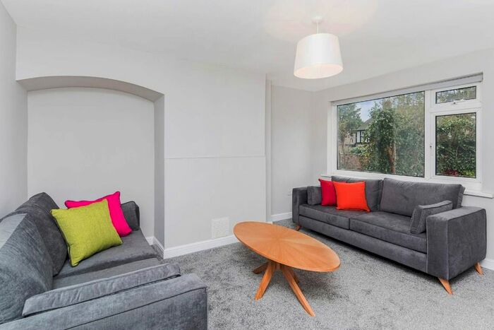 4 Bedroom Semi-Detached House To Rent In Wollaton Road, Beeston, Nottingham, NG9