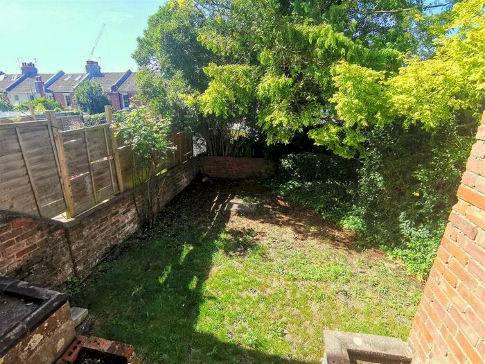 4 Bedroom Terraced House To Rent In Buller Road, Brighton, BN2