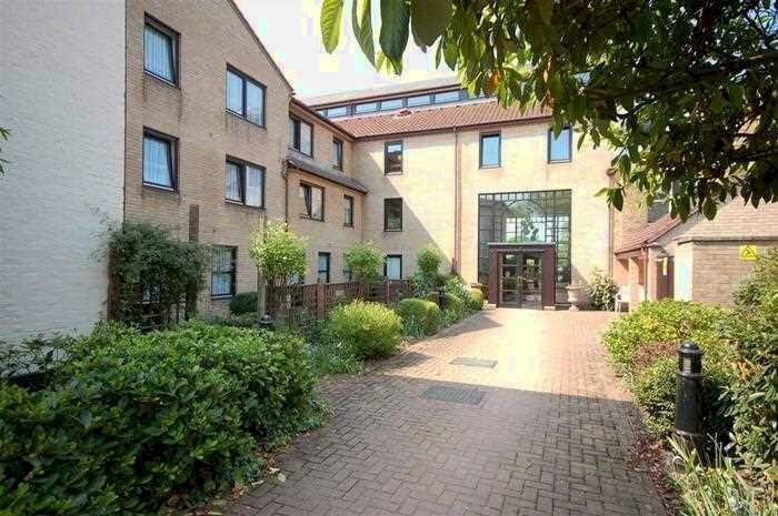 1 Bedroom Retirement Property To Rent In Albion Court, Queen Street, Chelmsford, CM2