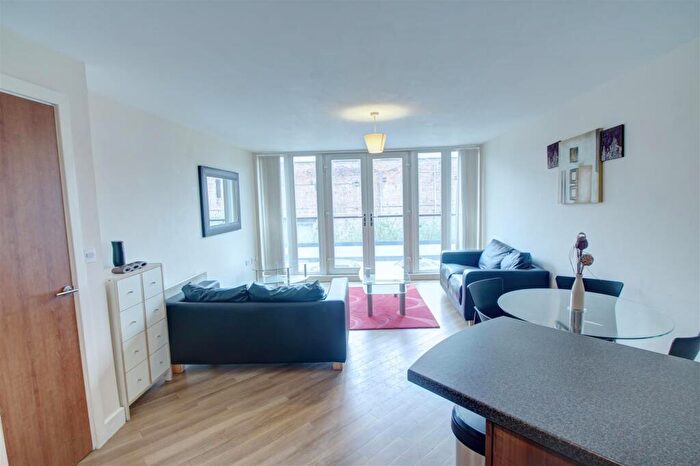 2 Bedroom Apartment For Sale In Colombo Square, Ochre Yards, Gateshead, NE8